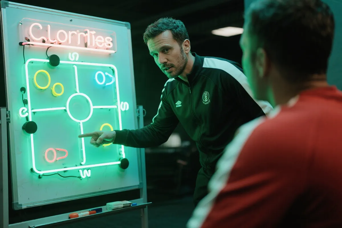 战术讨论与路线规划